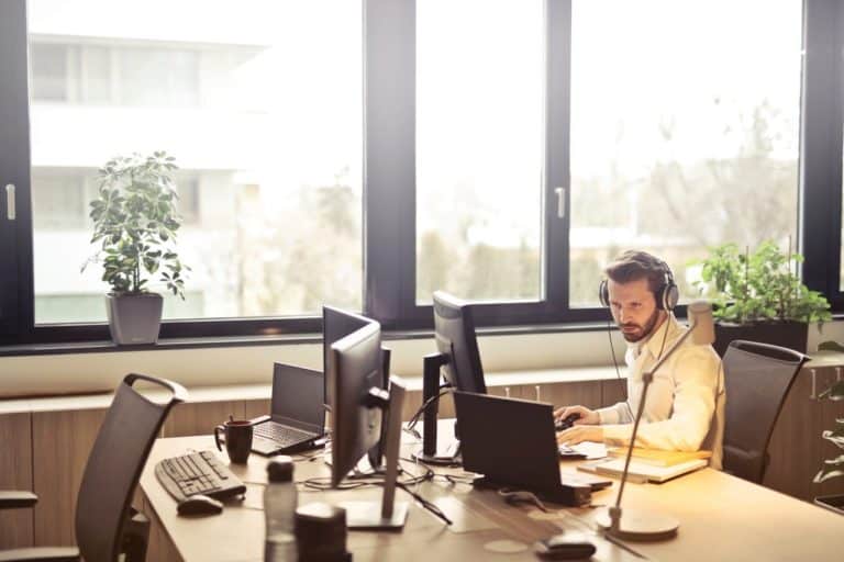 Sennheiser enhances workplace experience with new headset and speakerphone