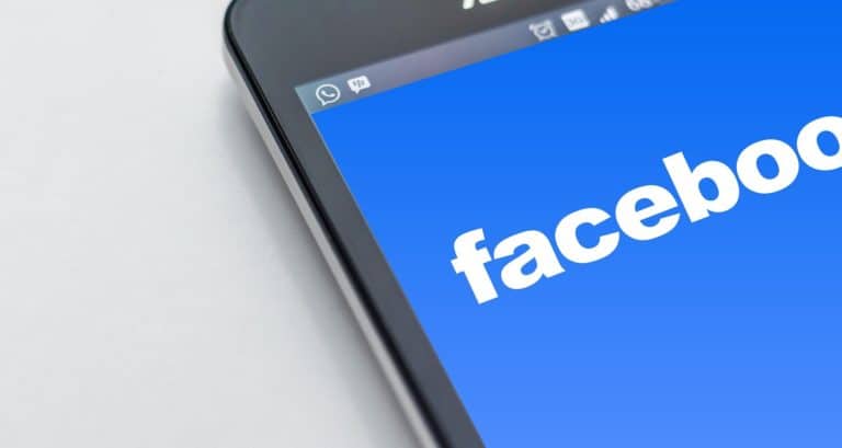 FTC reviews Facebook acquisitions in competition research