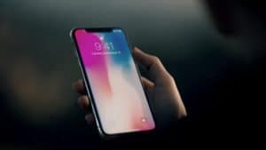 “5G iPhone may be delayed until 2021.