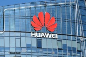 Huawei unveils AI chip for its own servers for the first time