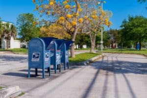 U.S. postal service leaks data from 60 million customers due to problem with API