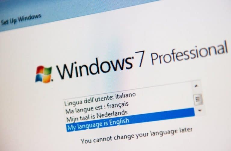 Microsoft extends Windows 7 support once due to own error