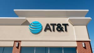 ‘AT&T in conflict with activist investors’