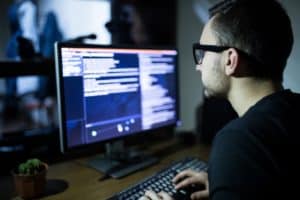 Why cybercriminals use forums and the dark web on a large scale