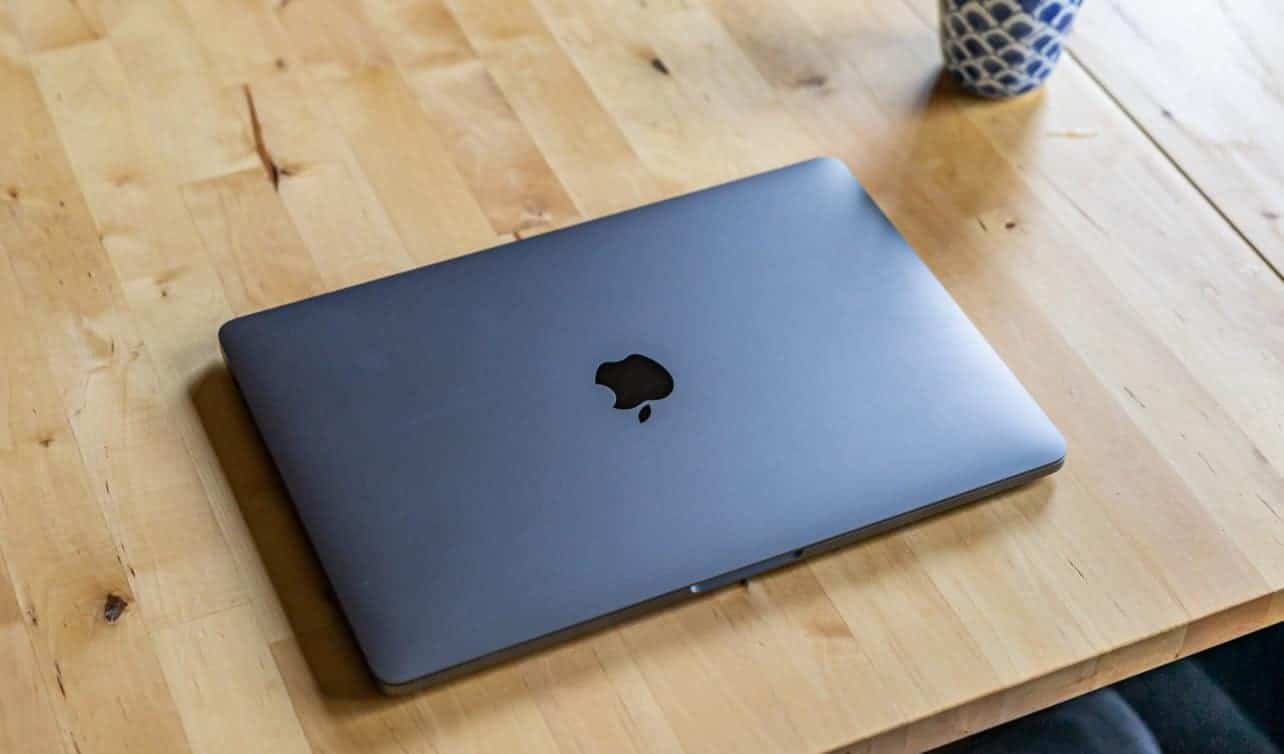 4-Apple-MacBook-Pro-13-2020-07-1284×754-1 4-Apple-MacBook-Pro-13-2020-07-1284×754-1