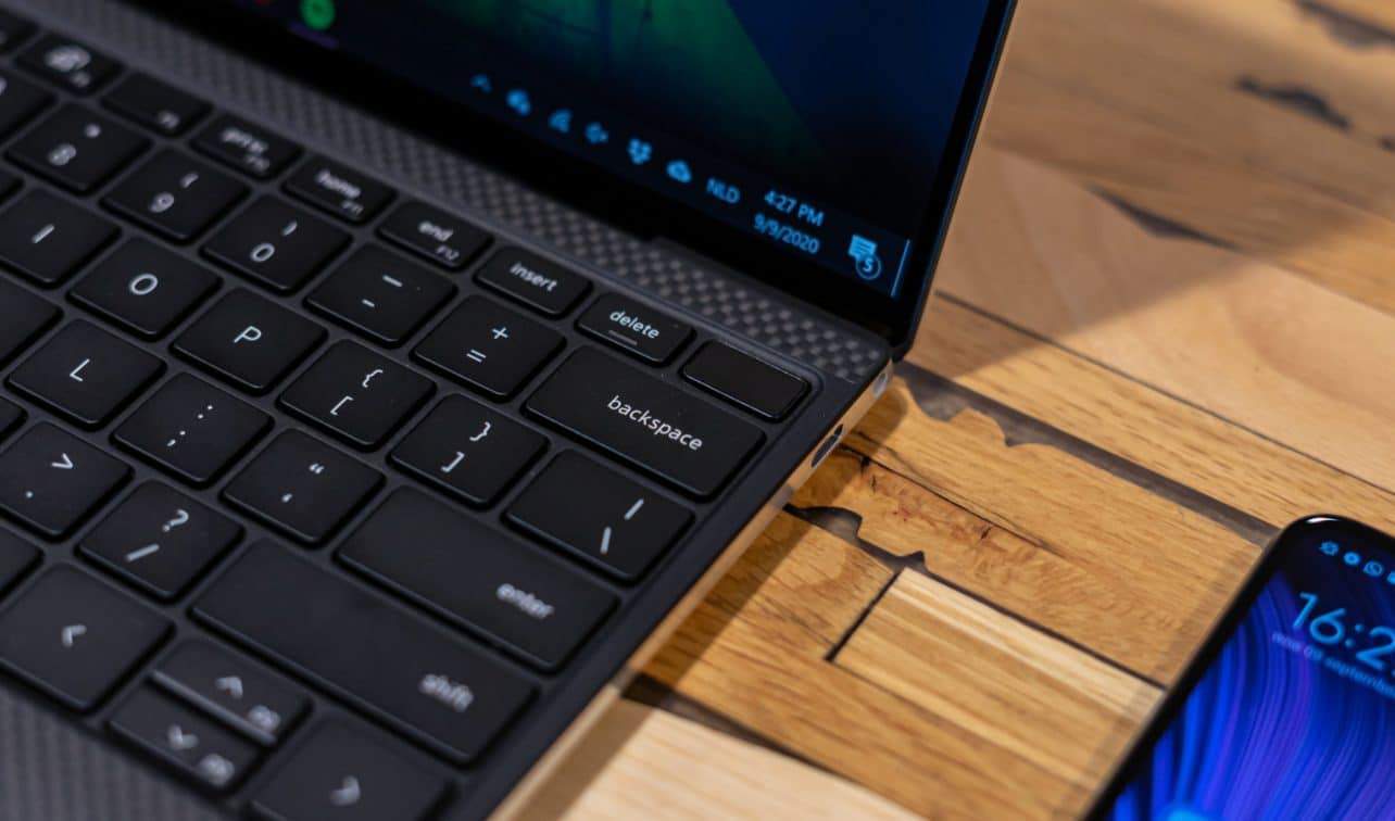 8-Dell-XPS-13-2020-review-06-scaled-1 8-Dell-XPS-13-2020-review-06-scaled-1