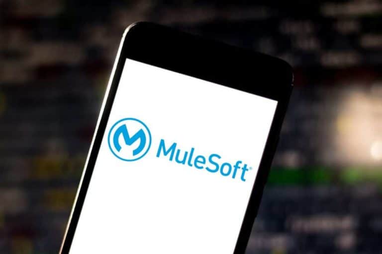 MuleSoft Anypoint Code Builder helps build APIs and integrations