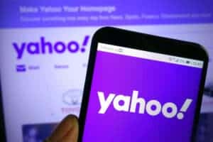 Yahoo! will flourish or bury itself forever with plans for an IPO