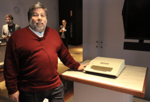 Wozniak, Apple’s co-founder, puts weight behind the right-to-repair movement