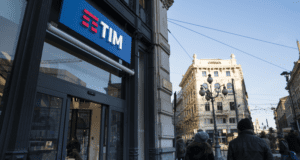 Telecom Italia seeks €25 billion valuation