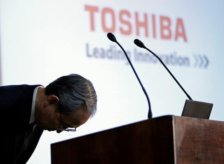 Toshiba CEO Tsunakawa steps down unexpectedly