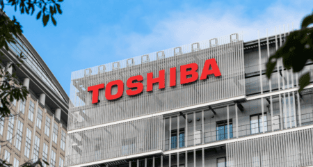 Toshiba shareholders reject split-off and acquisition