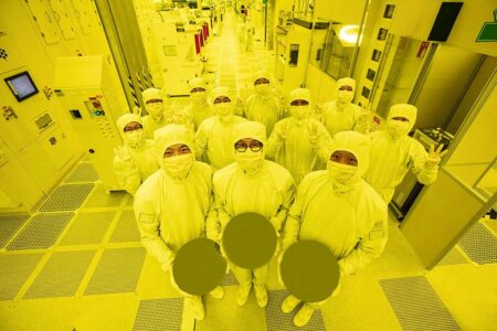 Samsung starts mass producing 3nm processors