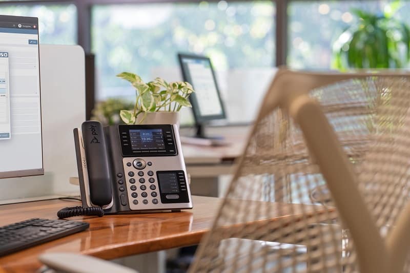 Poly certifies Edge E desk phones for Zoom Phone Techzine Global