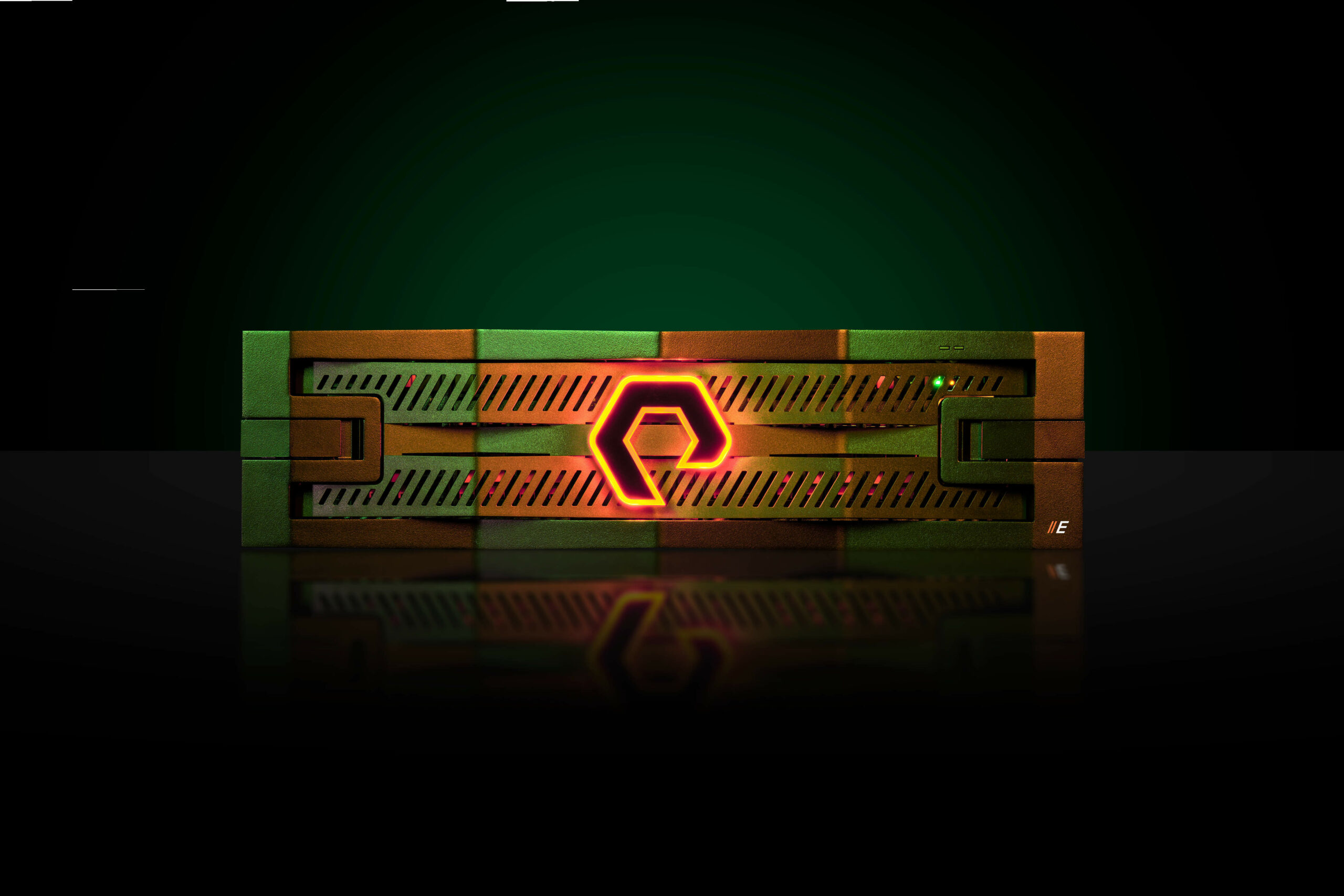 Pure Storage adds FlashArray//E to offerings, with 75TB DFM - Techzine ...