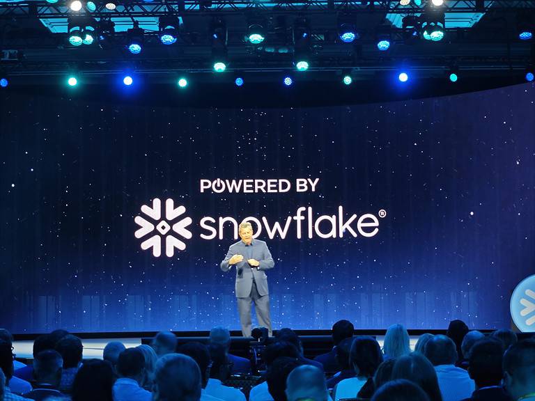 Snowpark Container Services: what is the new Snowflake runtime option?