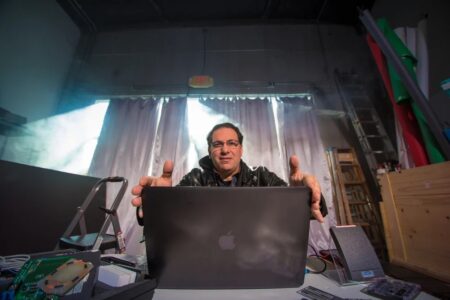 Kevin Mitnick, former most wanted hacker, dies at 59