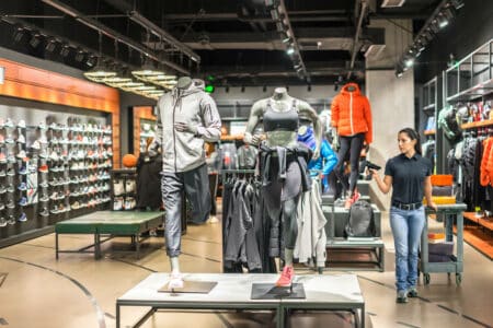 RFID gives optimal insight and overview in both store and warehouse