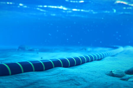 Subsea cable between America and Europe completes 800Gbps test