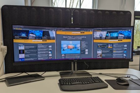 Review: HP E45c G5 vs. Philips 49B2U6900CH monitors – bigger vs. biggest