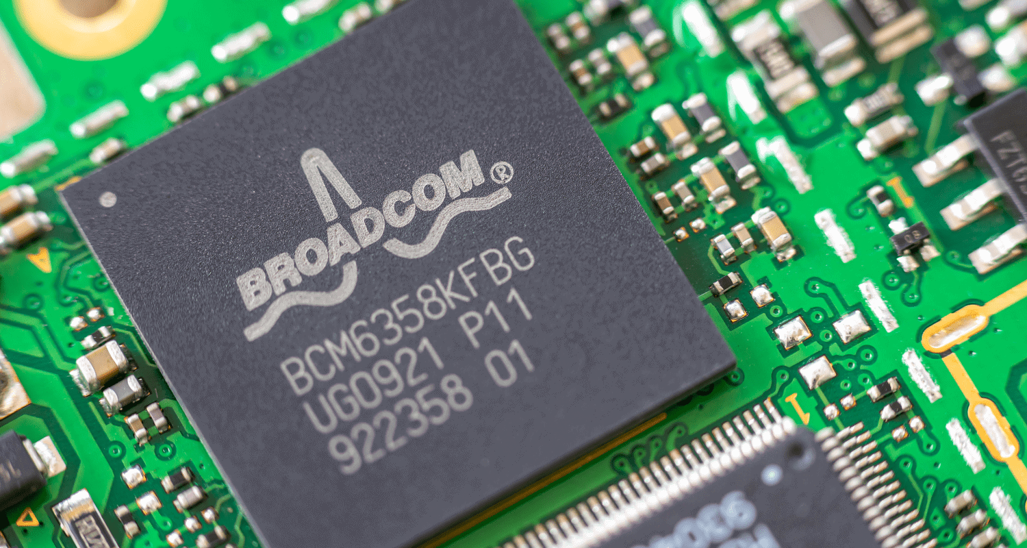 New Broadcom chips for optical data center networks - Techzine Global