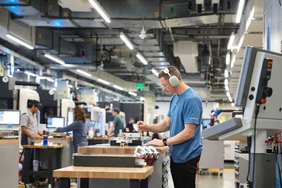 Apple concentrates on US with 500 billion investment - Techzine Global
