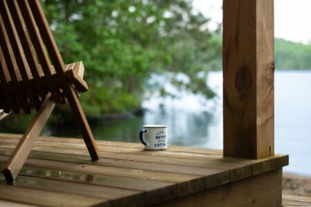 Data Without Limits: Why the Semantic Lakehouse is the Smartest Bet for AI & BI?