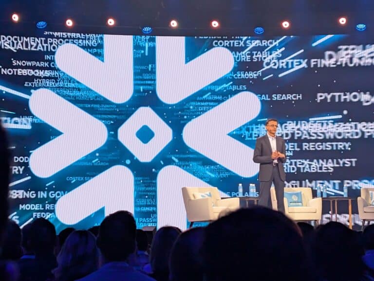 Snowflake Openflow extracts data from any enterprise system