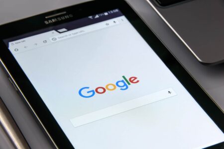 New Google app runs AI offline on smartphones