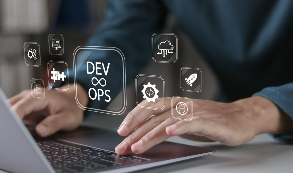 Cursor 2.0 introduces parallel agents and new model