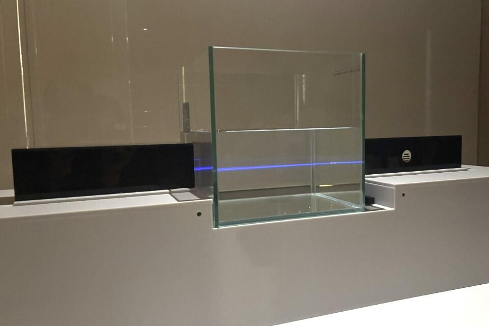 Kyocera achieves 5.2Gbps wireless underwater communication