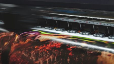 Professional print materials for European tech events, why booth design still makes the difference