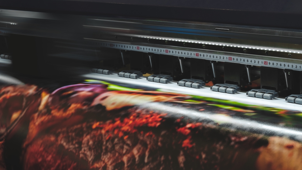 Professional print materials for European tech events, why booth design still makes the difference