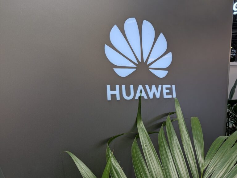 Huawei gets deeper into AI data centers with Computing Platform service