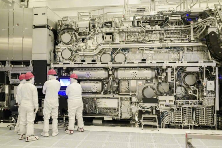 “ASML aims to produce 110 EUV machines by 2028”