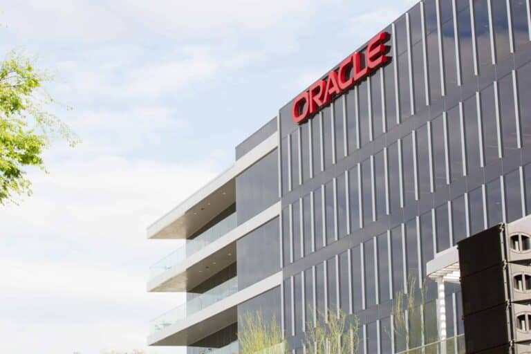 Oracle makes ChatGPT the central hub for applications